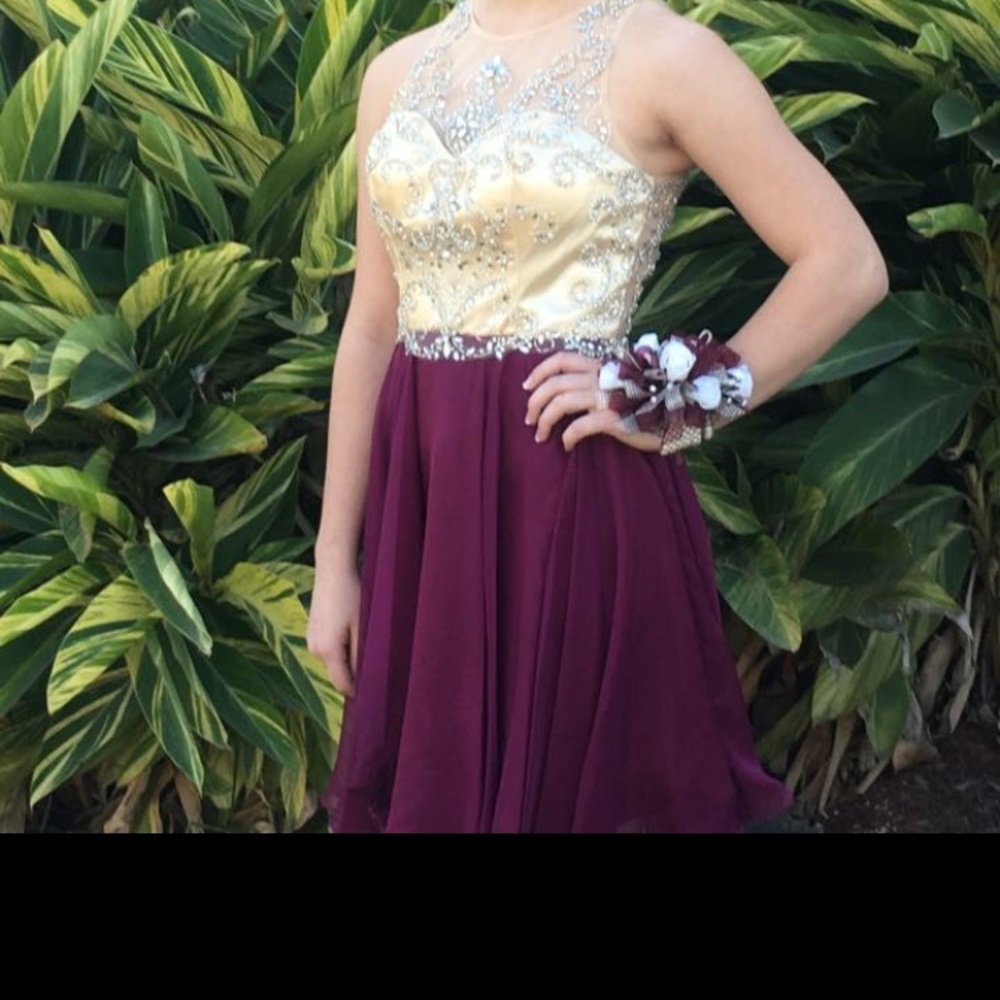 Homecoming dress. Alyce. Sz 2
